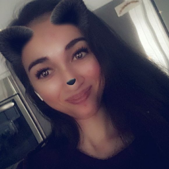 Meet your Posher, Megan - Picture 1 of 1